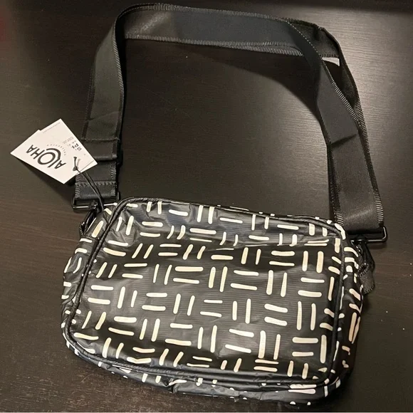 Aloha Collection Le Tour Bag - Picture 9 of 12